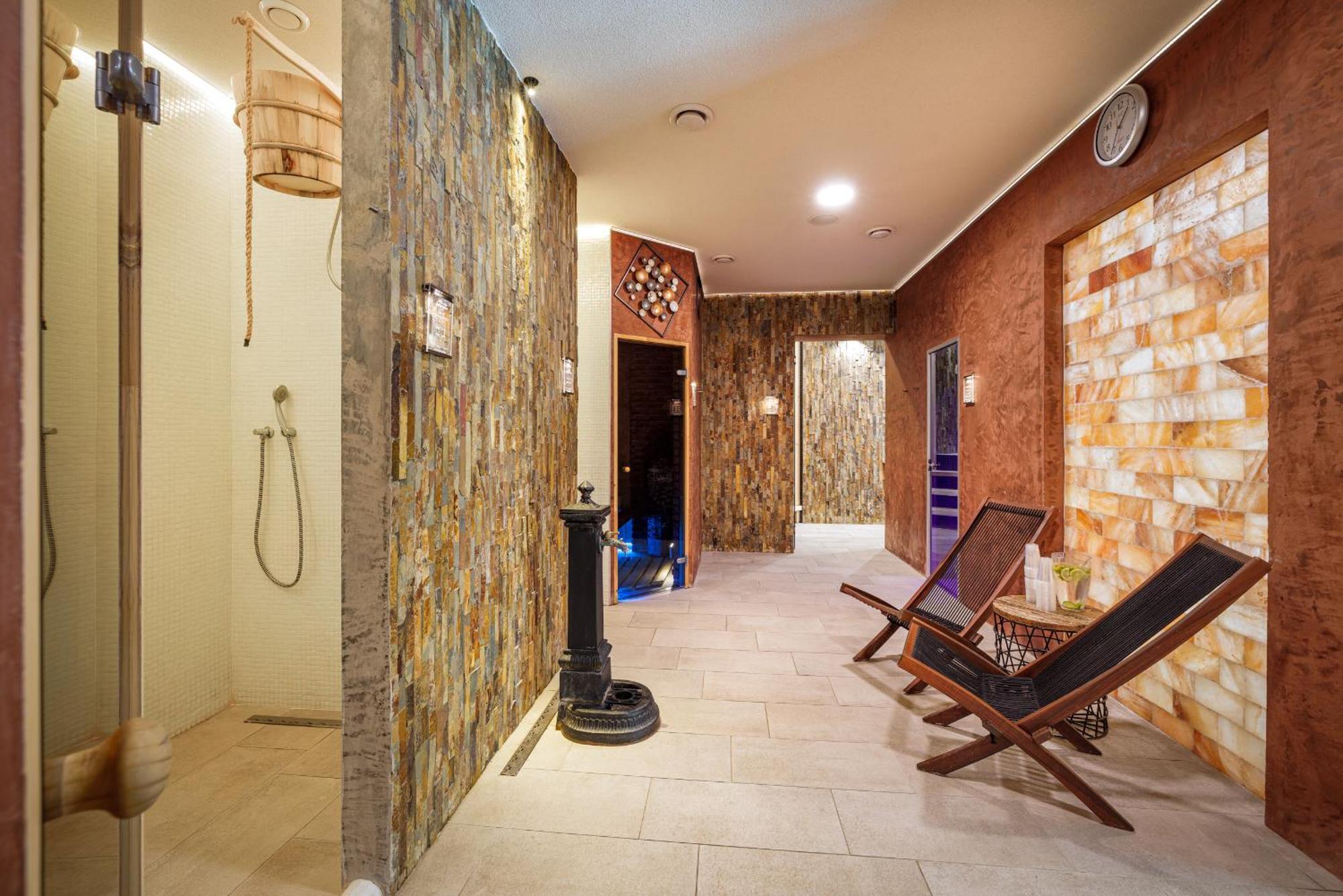 Lopusna Dolina Resort Свит Экстерьер фото